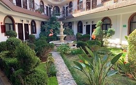 Hotel Los Arcos